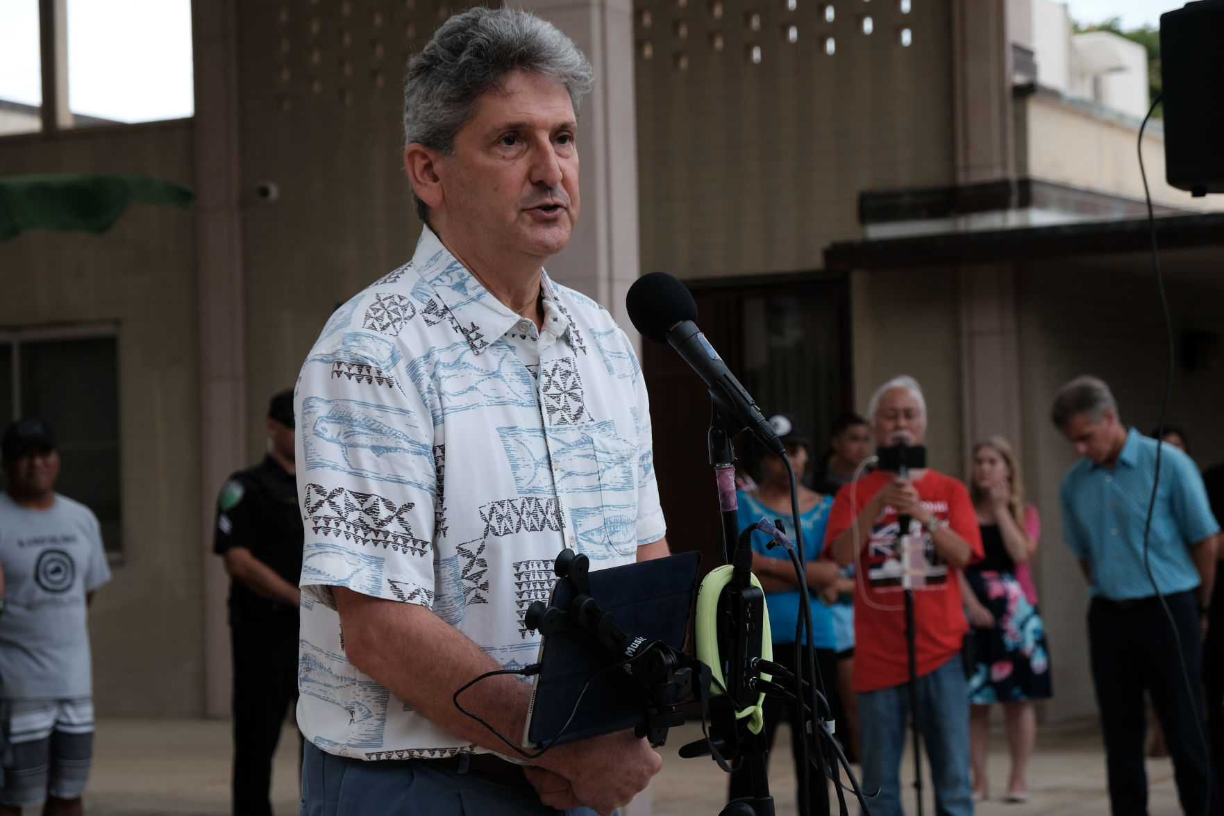 UH President David Lassner addresses TMT opponents